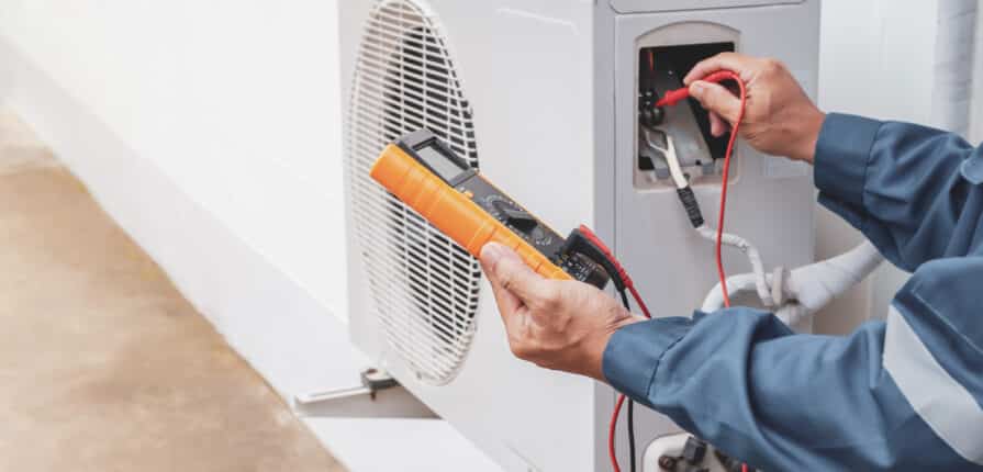air-conditioner-technician